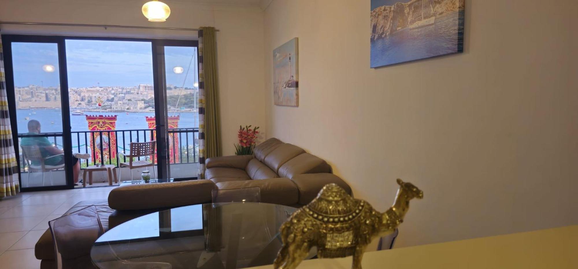Appartement Sea View Over Valletta Area S2 *