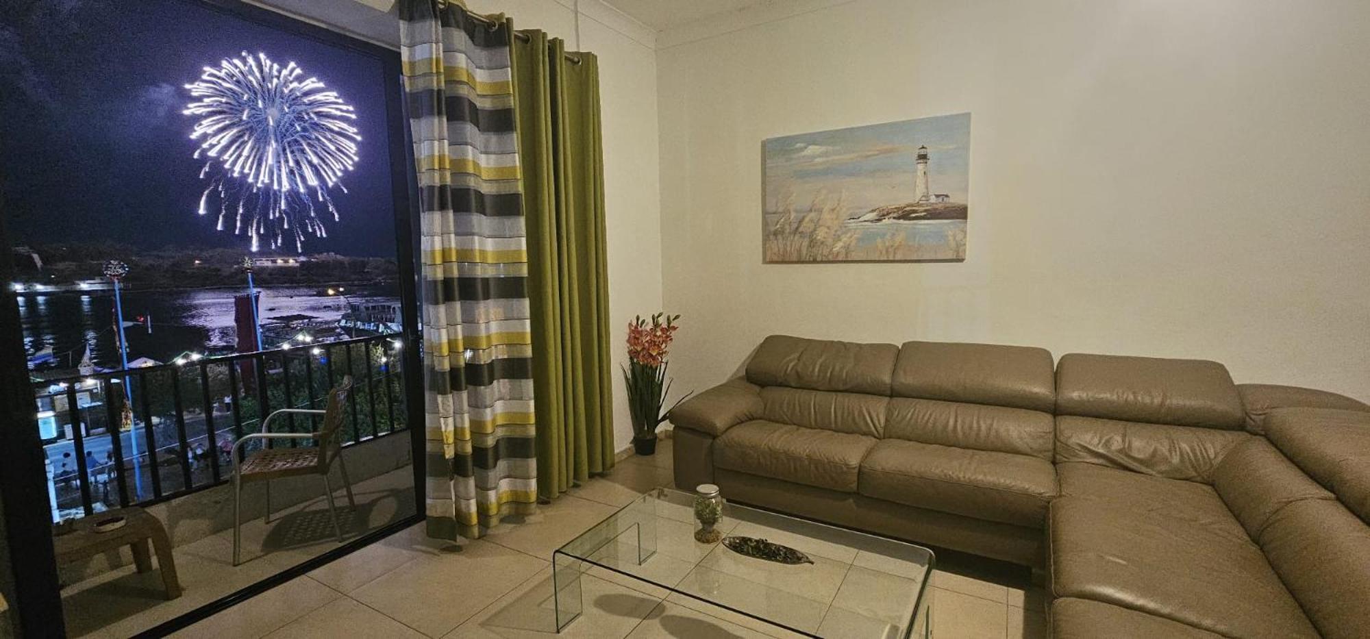 Sea View Over Valletta Area S2 * Sliema
